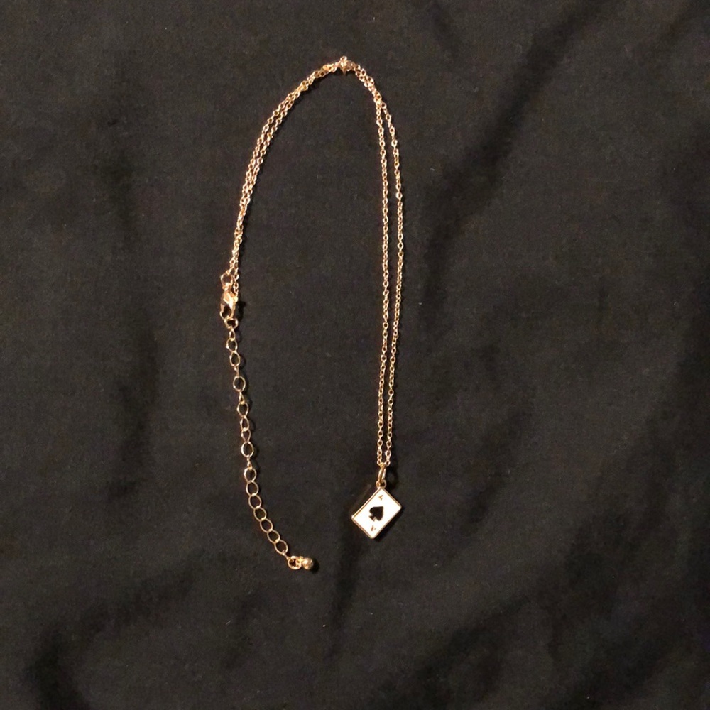 Hot Topic Alice in Wonderland Necklace